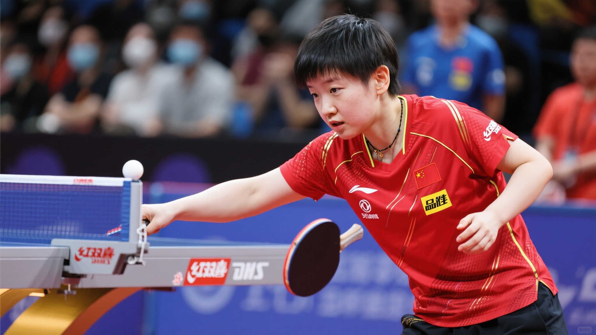 孙颖莎透露:首场比赛球拍同样存在问题 孙颖莎透露:首场比赛球拍同样存在问题